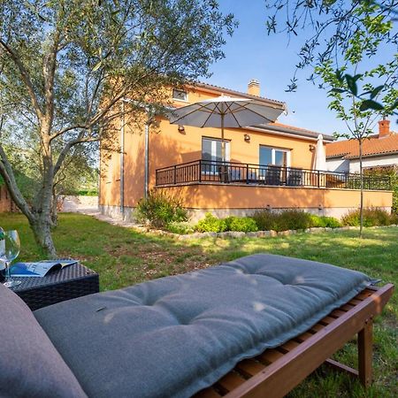 Holiday House Toici Nenadici  Екстериор снимка