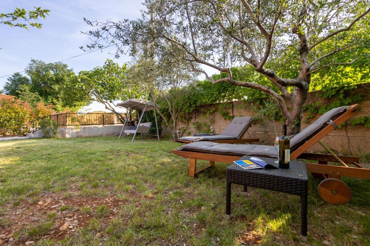 Holiday House Toici Nenadici  Екстериор снимка