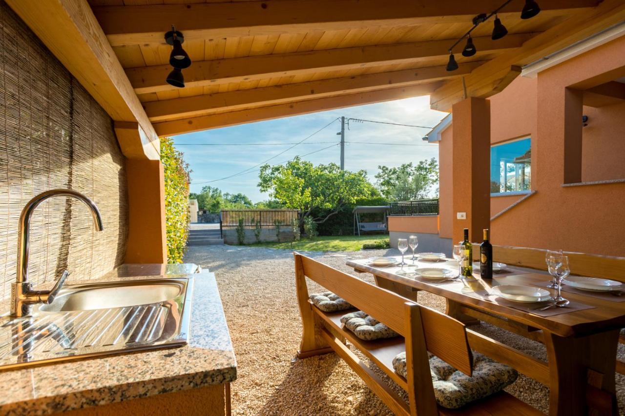 Holiday House Toici Nenadici  Екстериор снимка