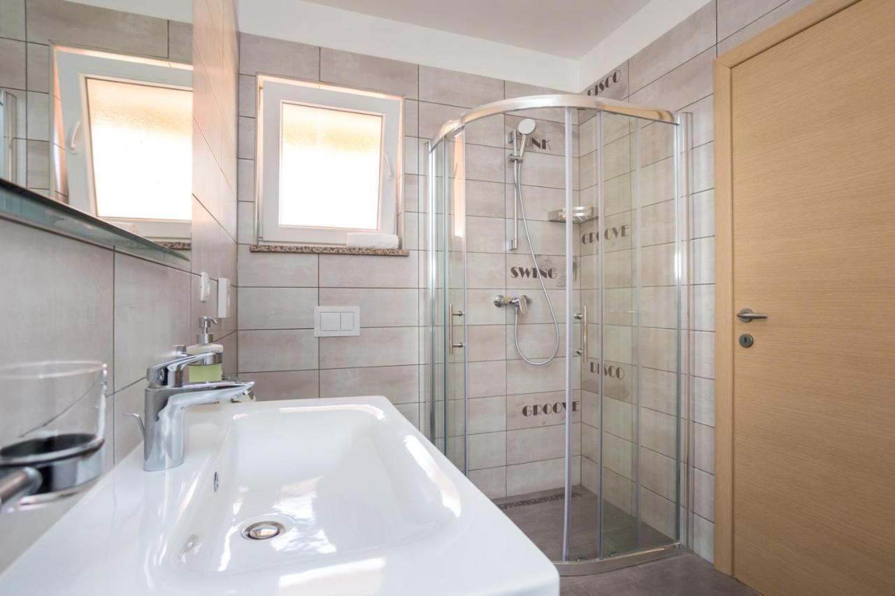 Holiday House Toici Nenadici  Екстериор снимка