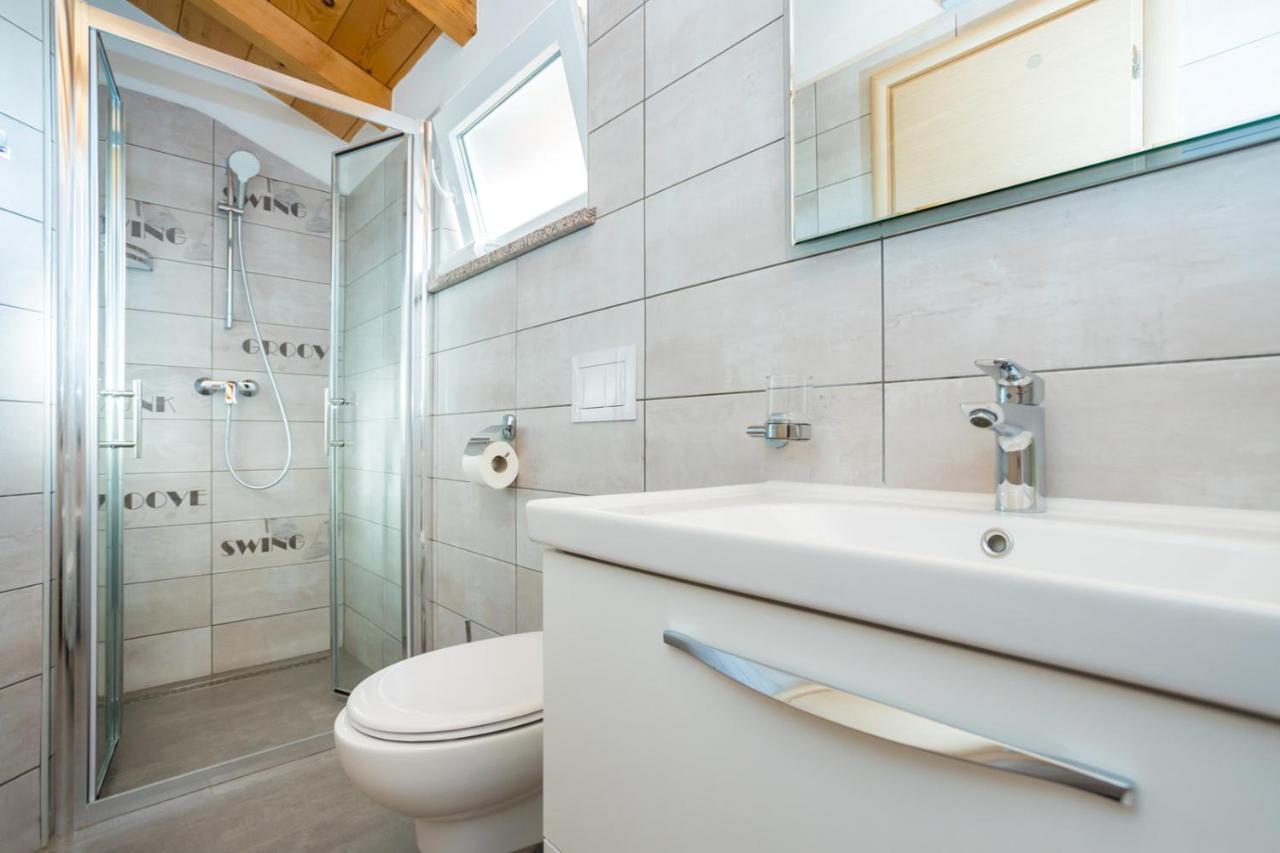 Holiday House Toici Nenadici  Екстериор снимка