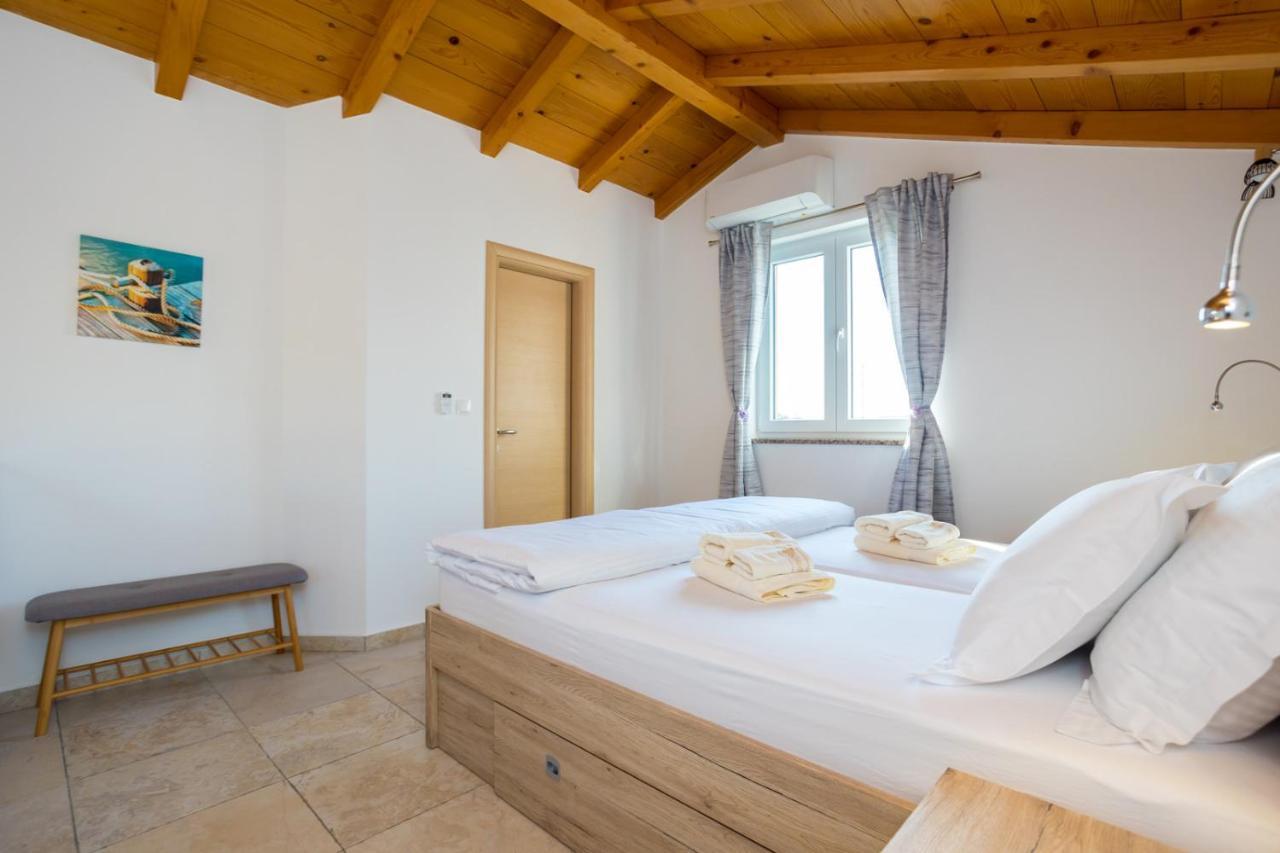 Holiday House Toici Nenadici  Екстериор снимка