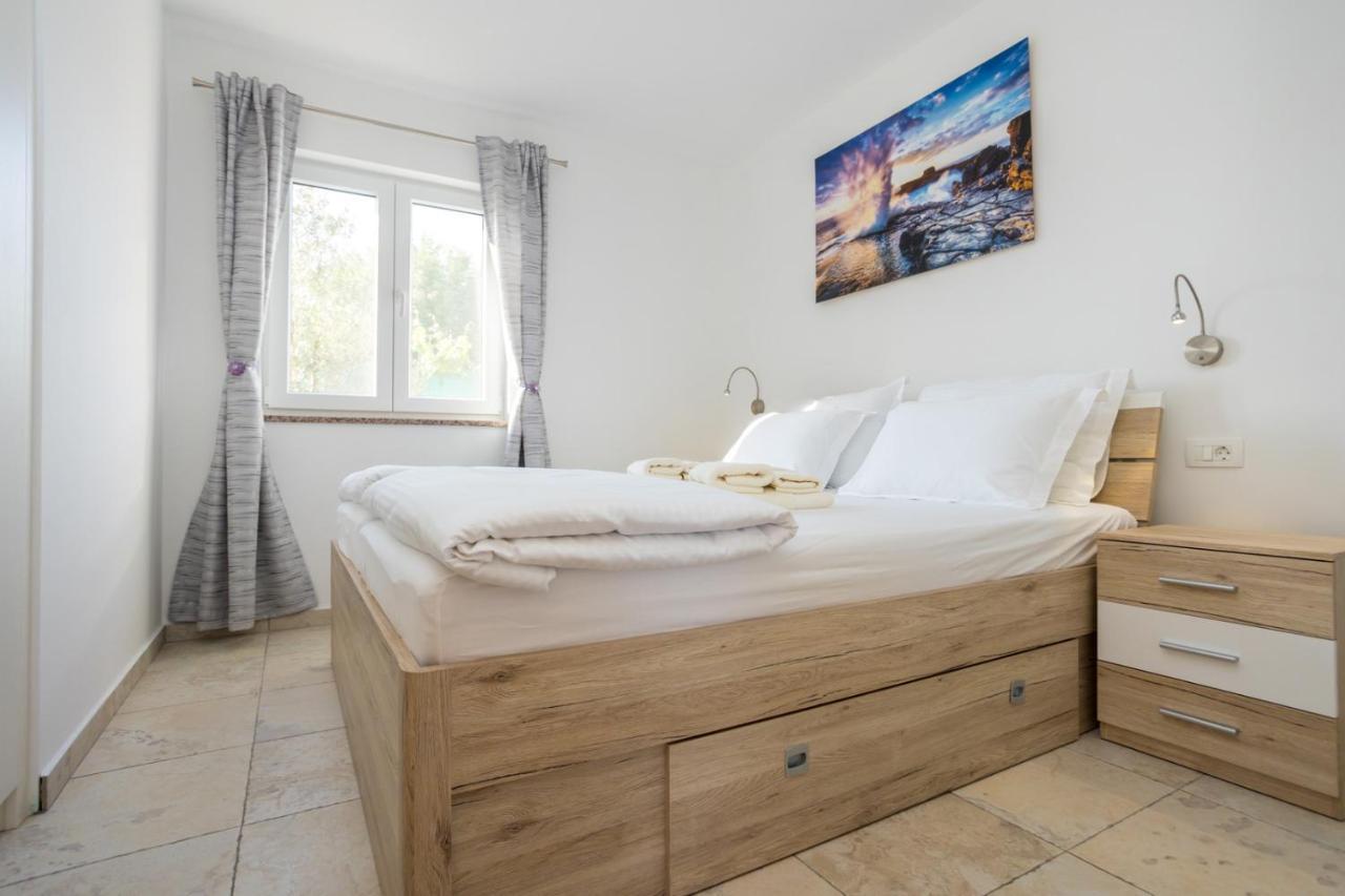 Holiday House Toici Nenadici  Екстериор снимка