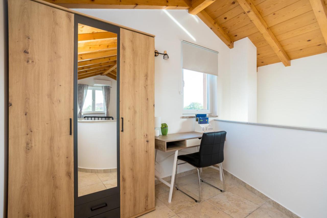 Holiday House Toici Nenadici  Екстериор снимка