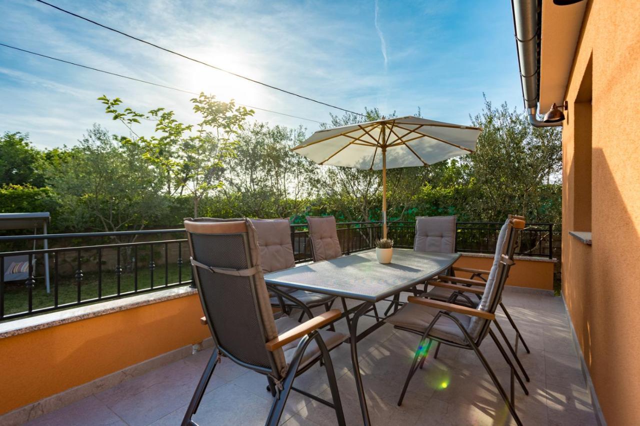 Holiday House Toici Nenadici  Екстериор снимка